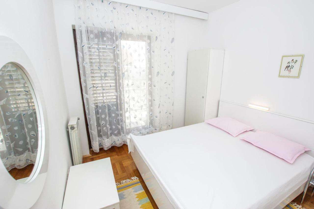Apartmani Janja Poreč Exteriör bild