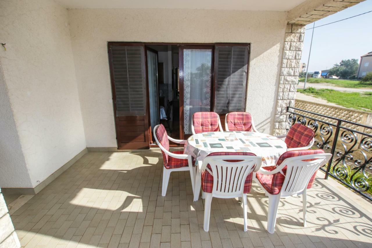 Apartmani Janja Poreč Exteriör bild