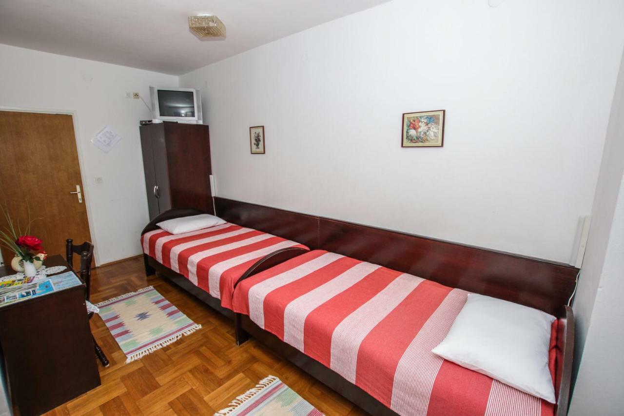 Apartmani Janja Poreč Exteriör bild