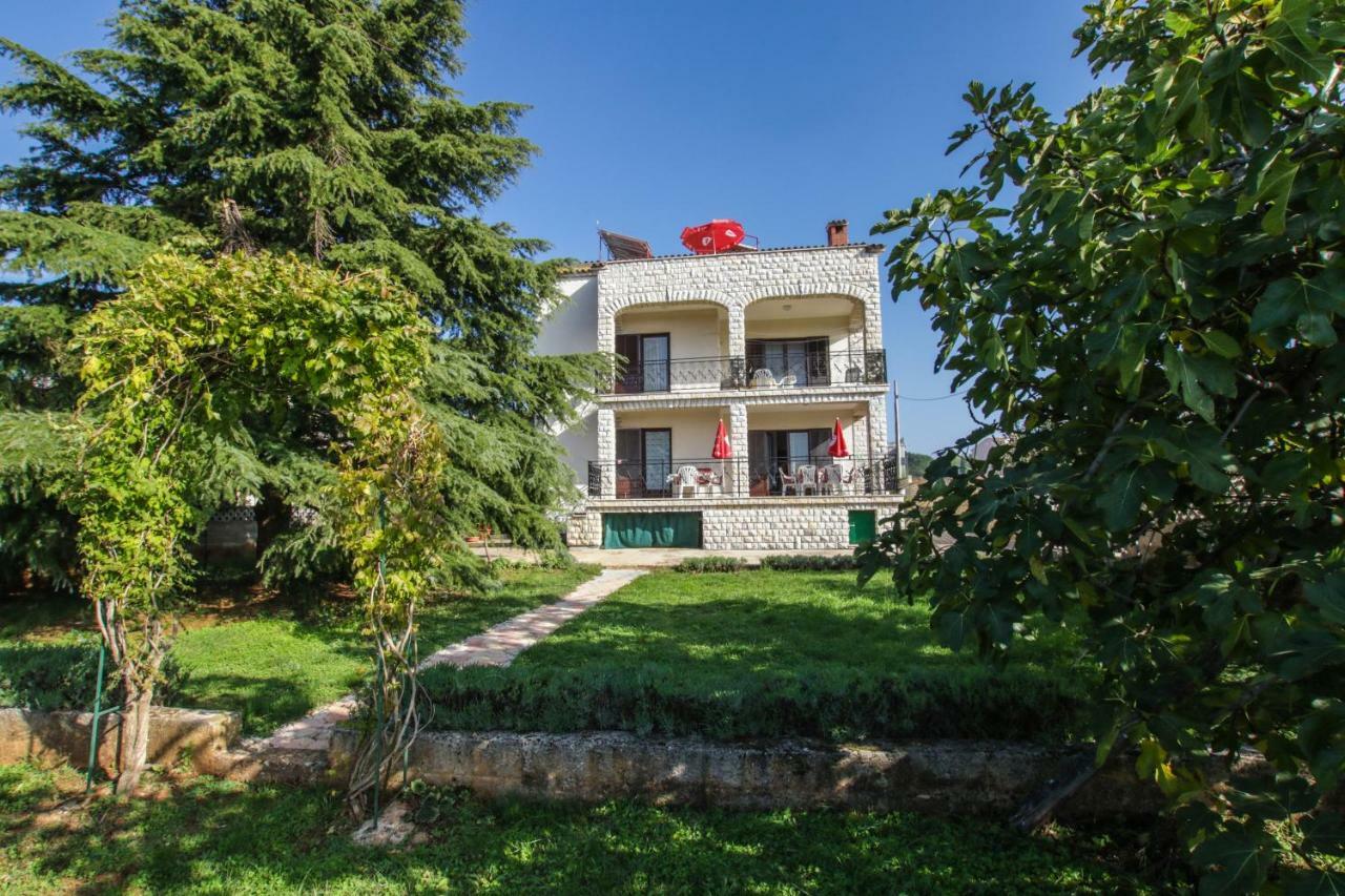 Apartmani Janja Poreč Exteriör bild