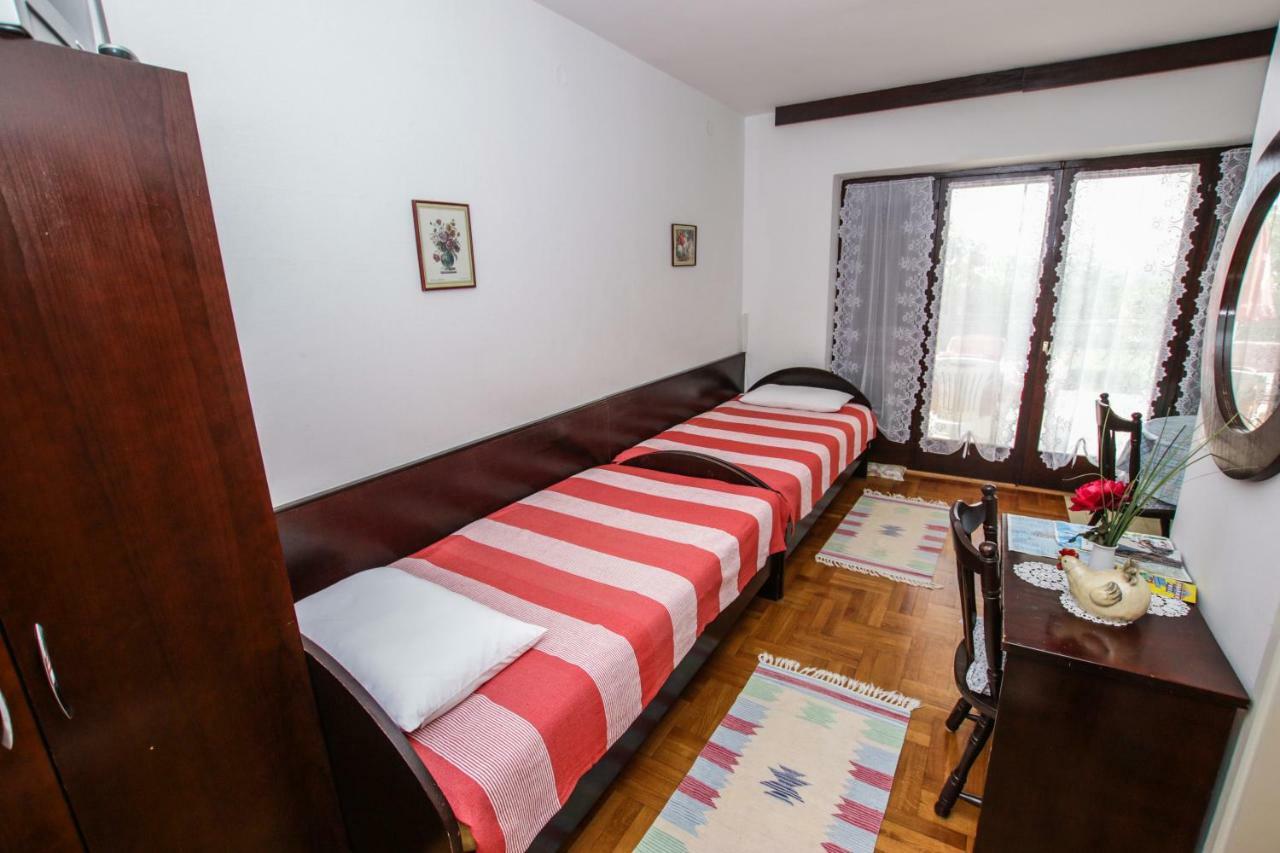 Apartmani Janja Poreč Exteriör bild