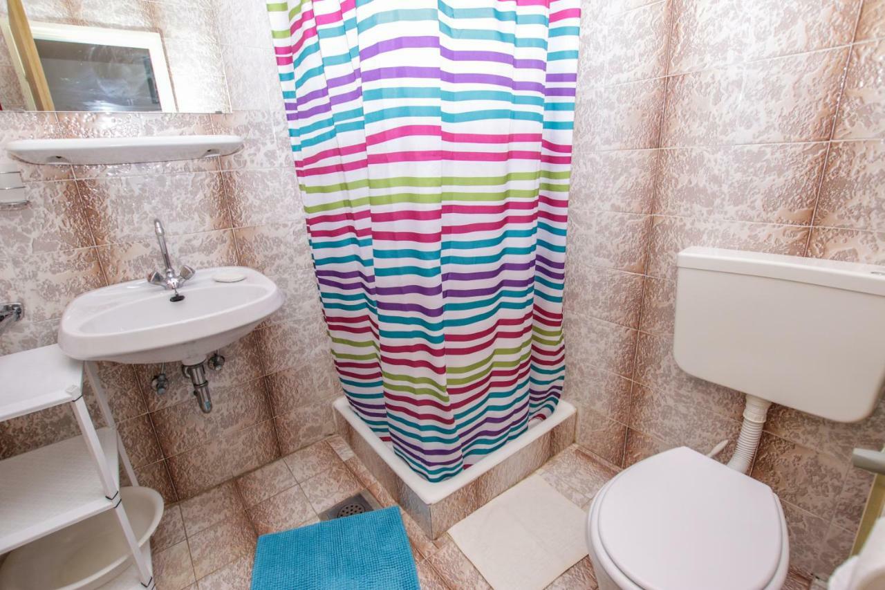Apartmani Janja Poreč Exteriör bild
