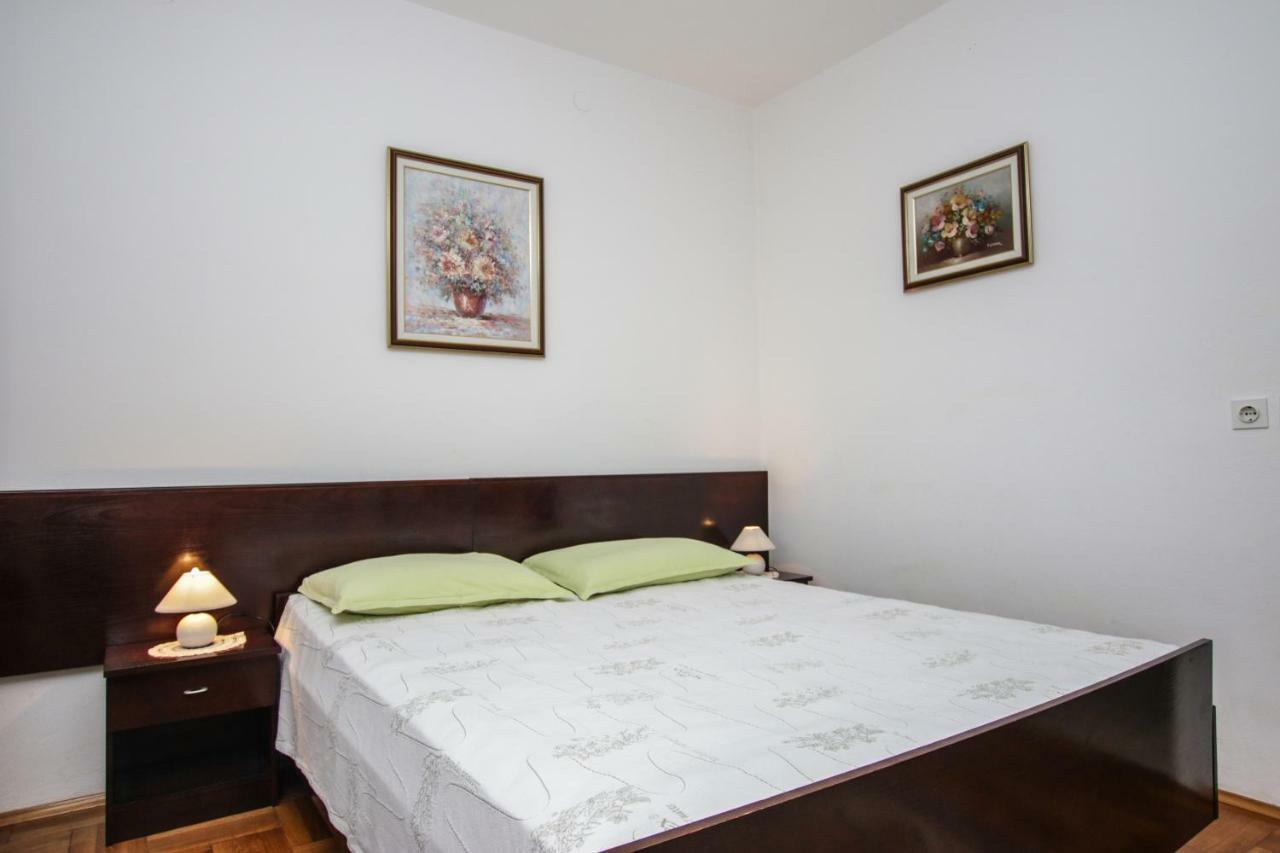 Apartmani Janja Poreč Exteriör bild
