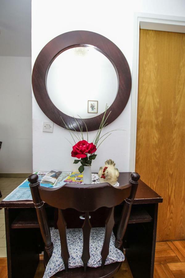 Apartmani Janja Poreč Exteriör bild